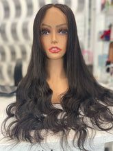 Load image into Gallery viewer, HUMAN HAIR WIG HD LUCIA 22”
